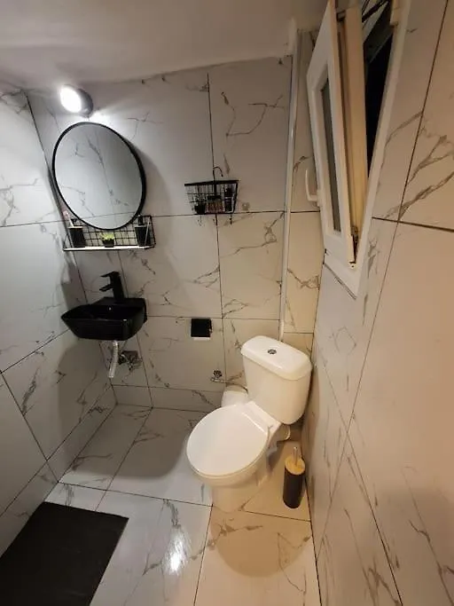 Queen Suites 60M2 테살로니키 아파트