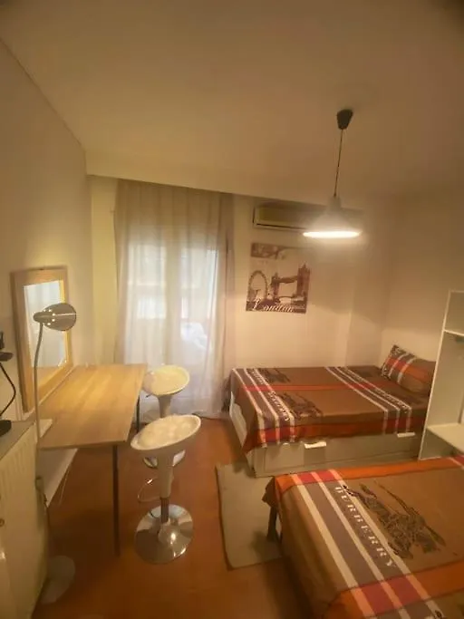 Queen Suites 60M2 Salonicco